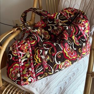 Vera Bradley Pretty Multi color Floral Travel Bag
Great weekend bag or carry on